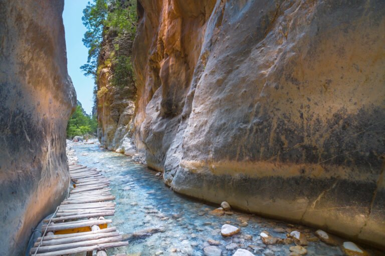 Explore the Stunning Samaria Gorge: A Nature Lover’s Paradise