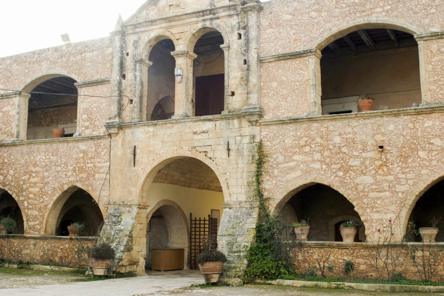 Arkadi halls