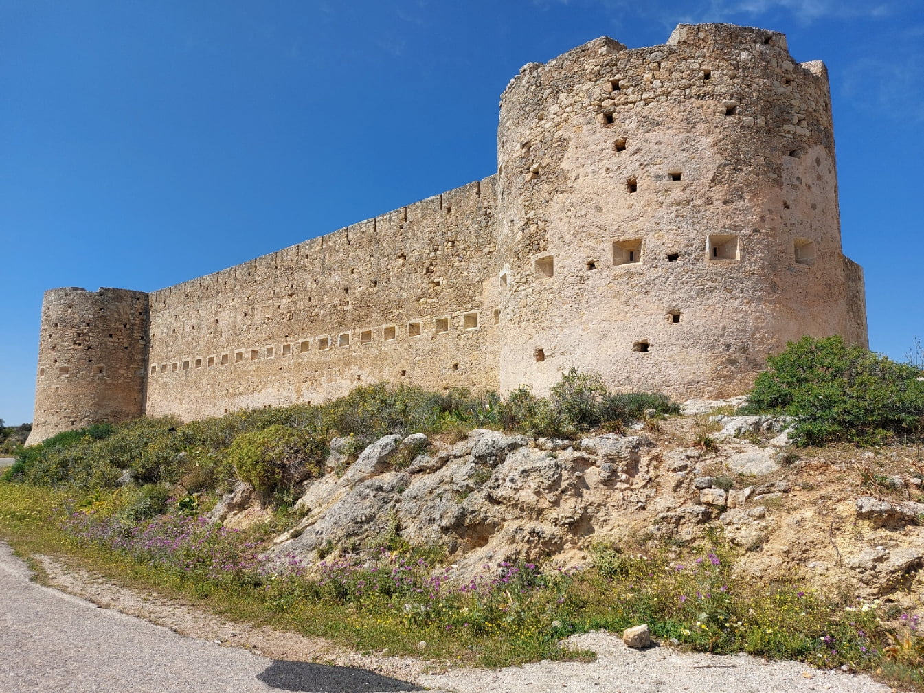 Κάστρο Άπτερα Κούλες