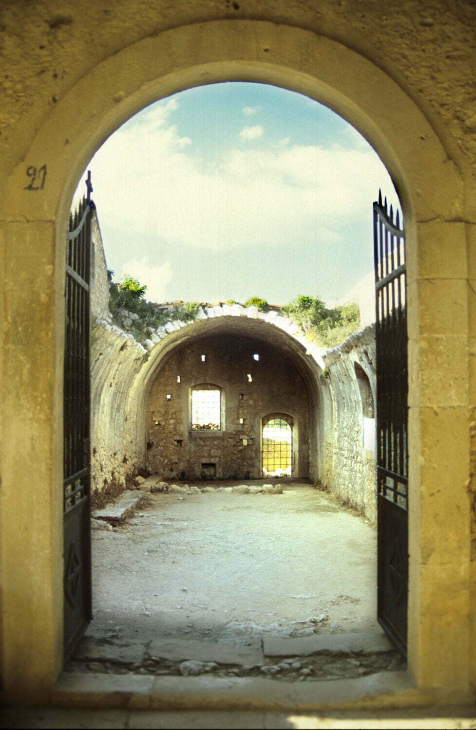 Arkadi the blown roof